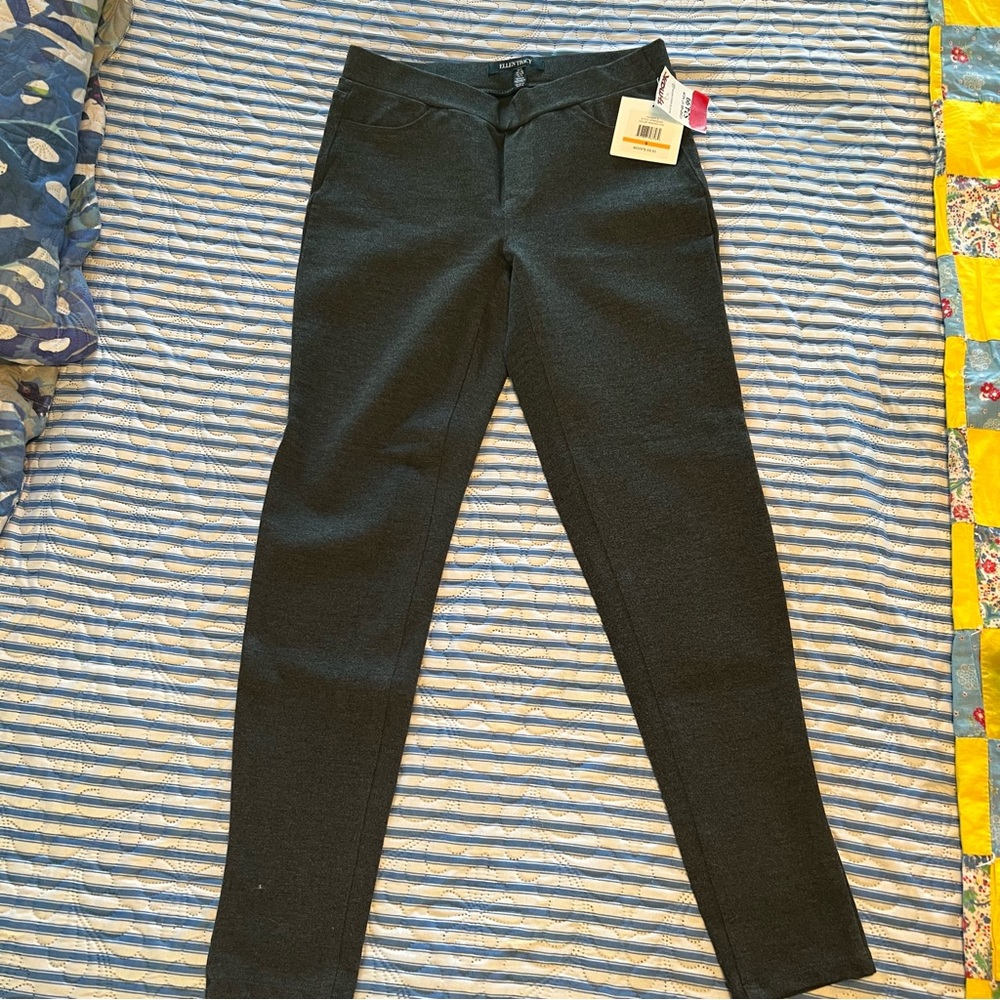 NWT grey leggings.